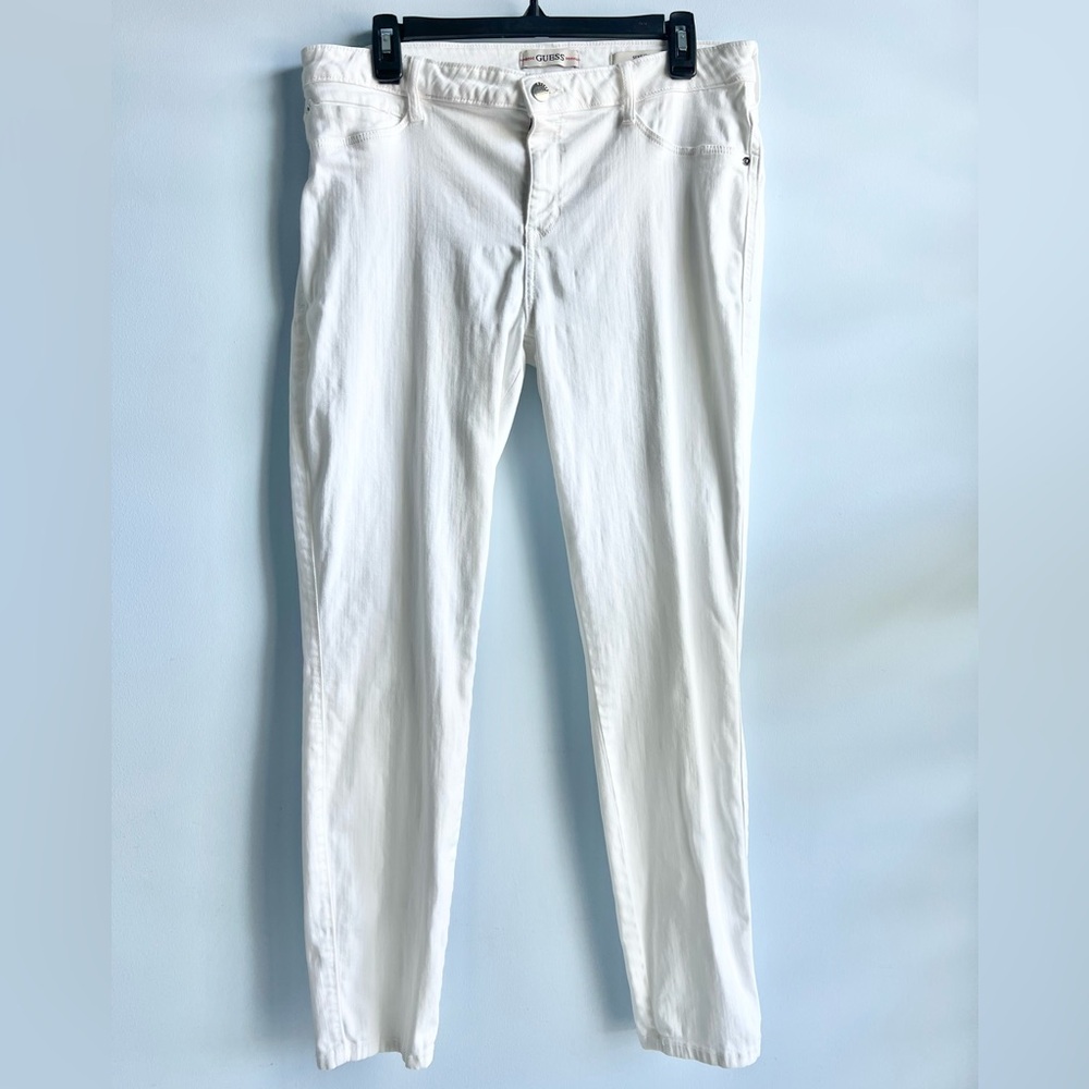 Guess Women’s Sexy Curve Skinny Jeans Size 32